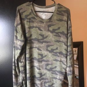 AE camo plush top